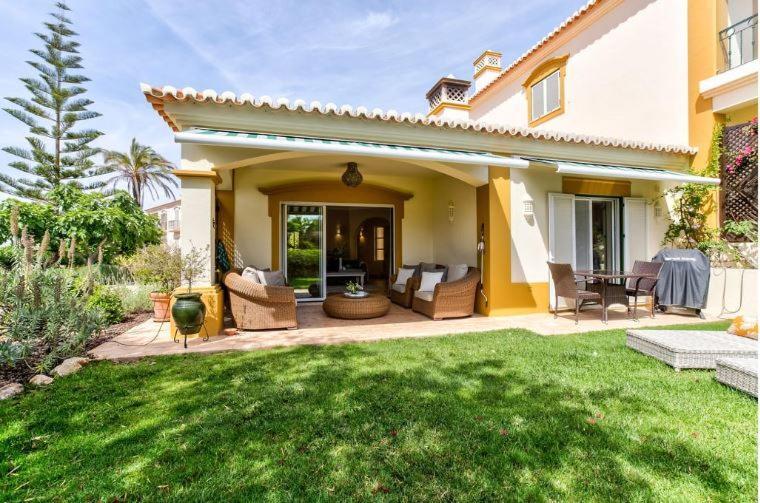 2Bedroom Bungalow Heated Shared Pool ,Near Carvoeiro And Ferrugudo Экстерьер фото