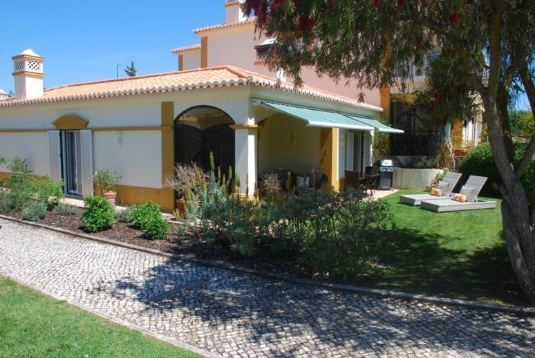 2Bedroom Bungalow Heated Shared Pool ,Near Carvoeiro And Ferrugudo Экстерьер фото
